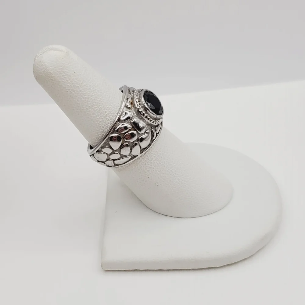 Onyx Ring